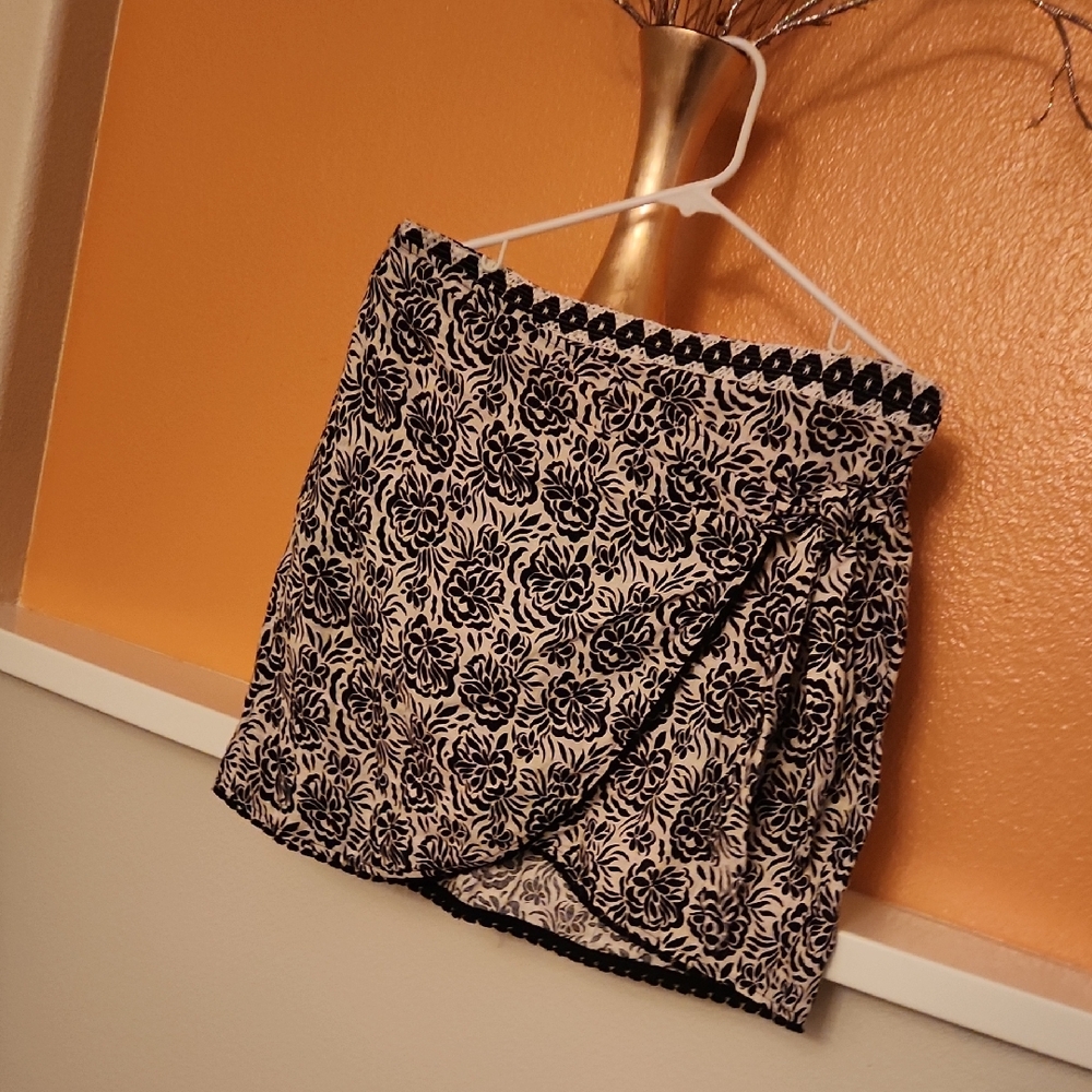 Floral Wrap Mini Skirt Black and White